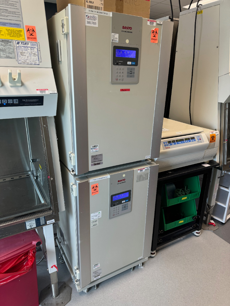 Image of Sanyo Incu-Safe Double Stack CO2 Incubator